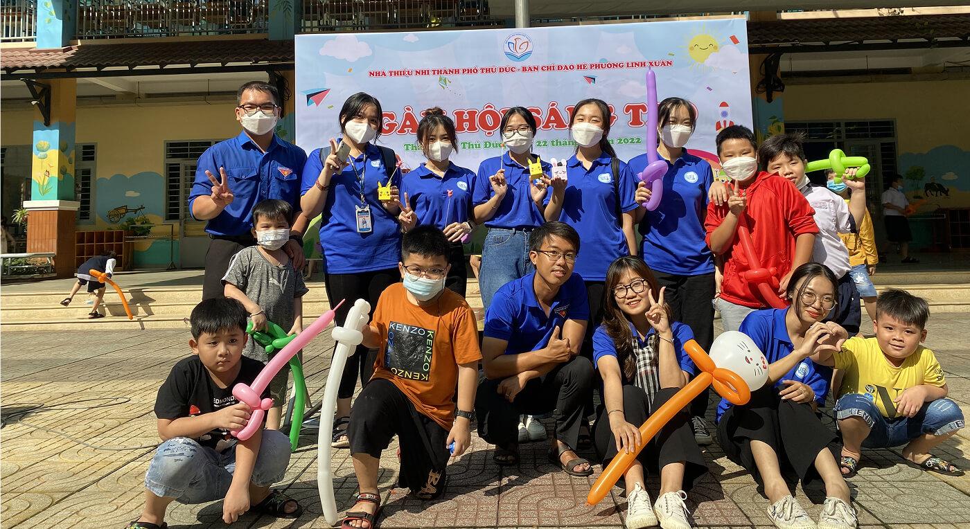 Hoạt động tình nguyện, phục vụ cộng đồng