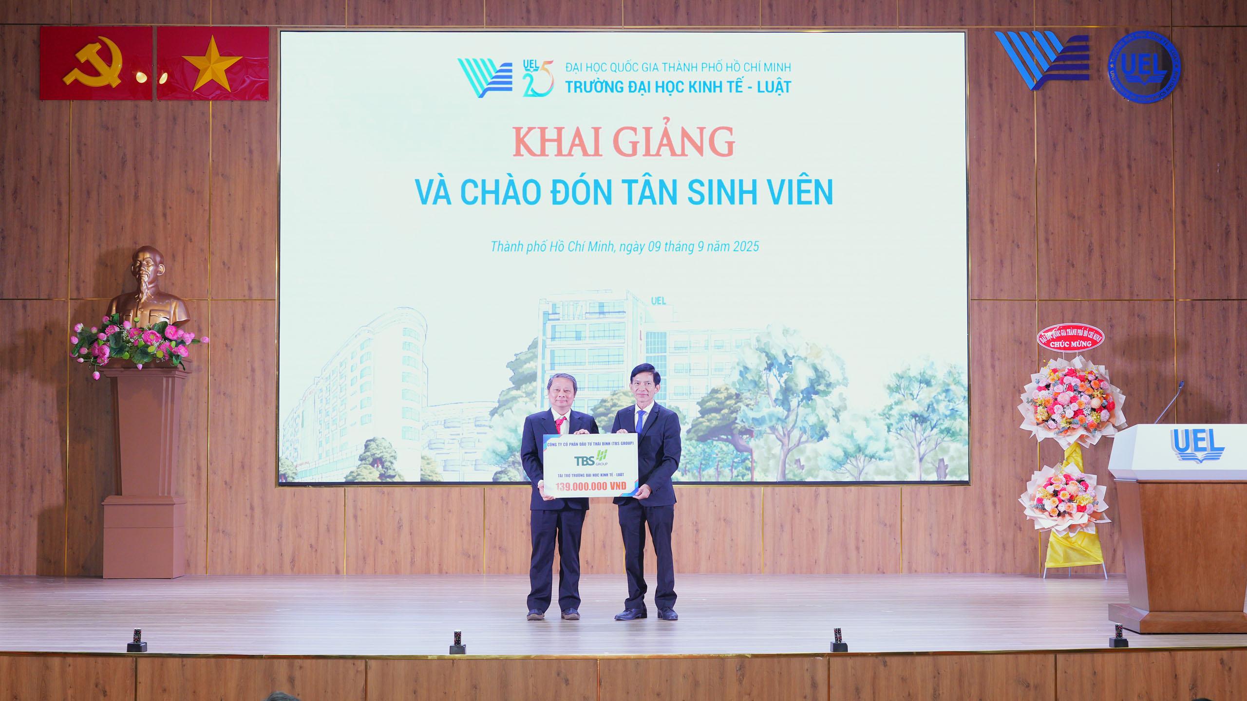 Tài trợ, hợp tác