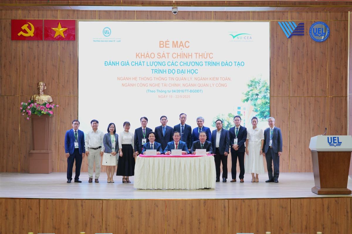 04 chương trình đào tạo của UEL đạt tiêu chuẩn đánh giá MOET và có nhiều tiêu chuẩn đạt kết quả vượt trội