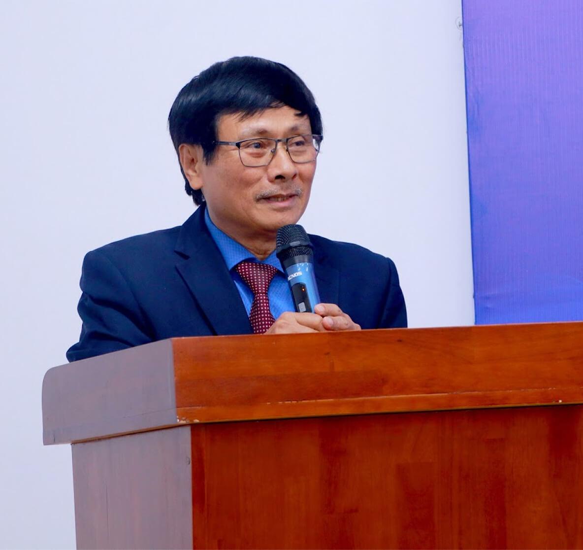 TS Nguyễn Văn Hiến