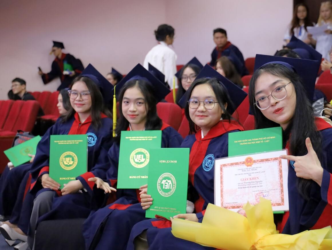 Đối tác đồng hành