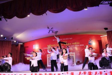 Bế mạc Hội thi "Tiếng hát sinh viên toàn quốc" lần thứ XIV năm học 2015 - 2016 khu vực phía Nam.