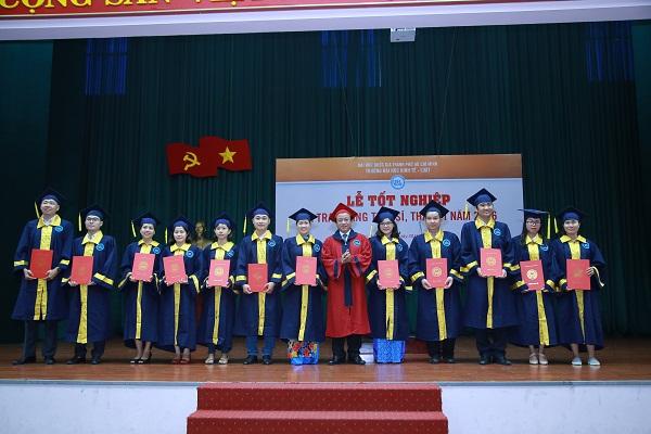Lễ Tốt nghiệp và Trao bằng Tiến sĩ, Thạc sĩ năm học 2016