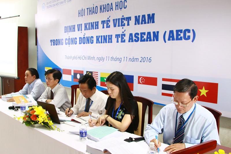 Hội thảo khoa học "Định vị kinh tế Việt Nam trong Cộng đồng kinh tế ASEAN"