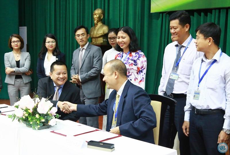 Trường Đại học Kinh tế - Luật và Công ty Ernst & Young Việt Nam hợp tác trong đào tạo & hỗ trợ sinh viên