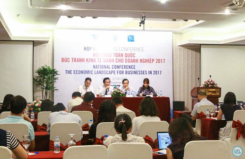 Họp báo Hội thảo "Bức tranh kinh tế dành cho doanh nghiệp năm 2017"