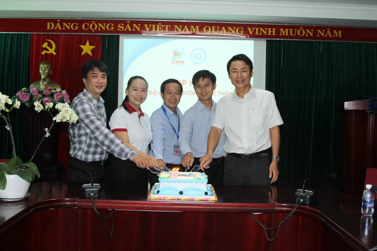 Họp mặt cán bộ Đoàn trường các thời kỳ