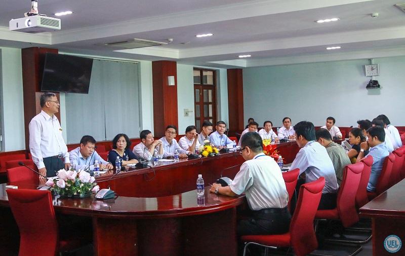 Ban Giám hiệu Trường Đại học Kinh tế - Luật tiếp và làm việc với Đoàn cán bộ Trường Đại học Ngân hàng TP.HCM