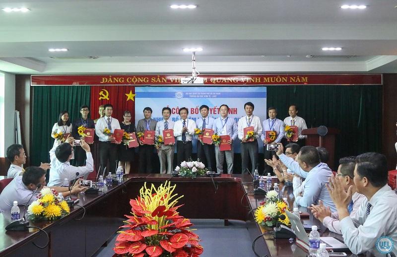 Lễ công bố Quyết định bổ nhiệm, bổ nhiệm lại viên chức quản lý Trường Đại học Kinh tế - Luật