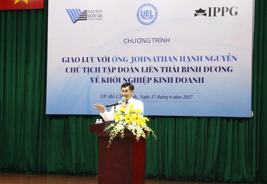 Doanh nhân Johnathan Hạnh Nguyễn tài trợ 1 tỷ cho sinh viên Đại học Quốc gia TP.HCM khởi nghiệp