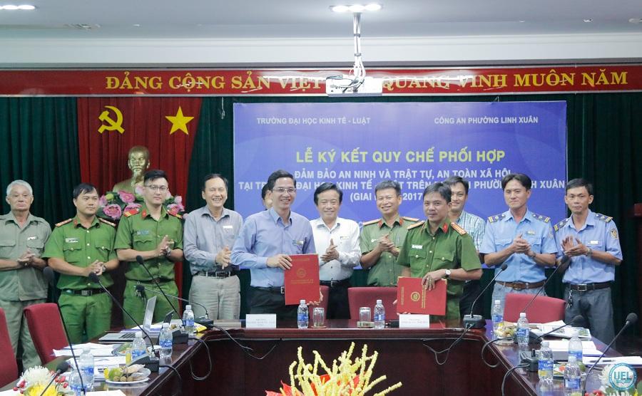 Trường Đại học Kinh tế - Luật và Công an phường Linh Xuân ký kết quy chế phối hợp đảm bảo an ninh và trật tự, an toàn xã hội