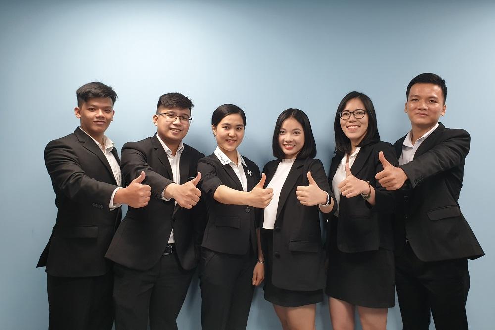 SV UEL tham gia cuộc thi Chiến lược Kinh doanh khu vực Đông Nam Á tại Singapore