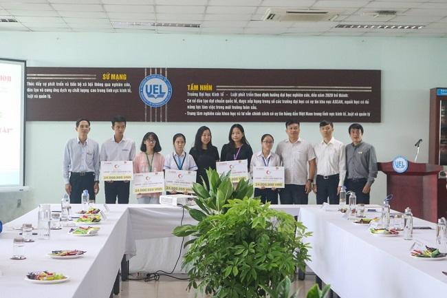 Gặp gỡ sinh viên nhận học bổng "Canon - Chắp cánh nhân tài" năm học 2019 - 2020