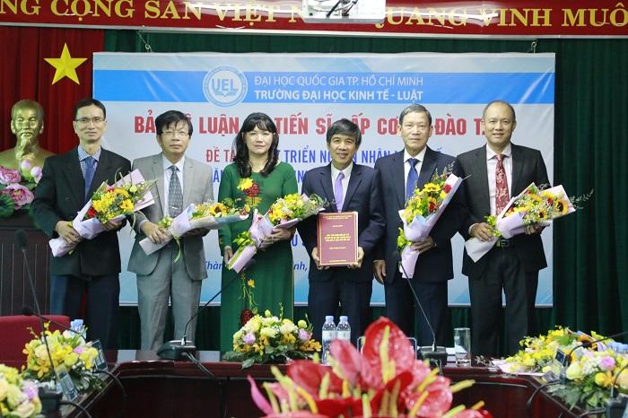 Nghiên cứu sinh Ngô Gia Lương bảo vệ thành công luận án tiến sĩ cấp cơ sở đào tạo