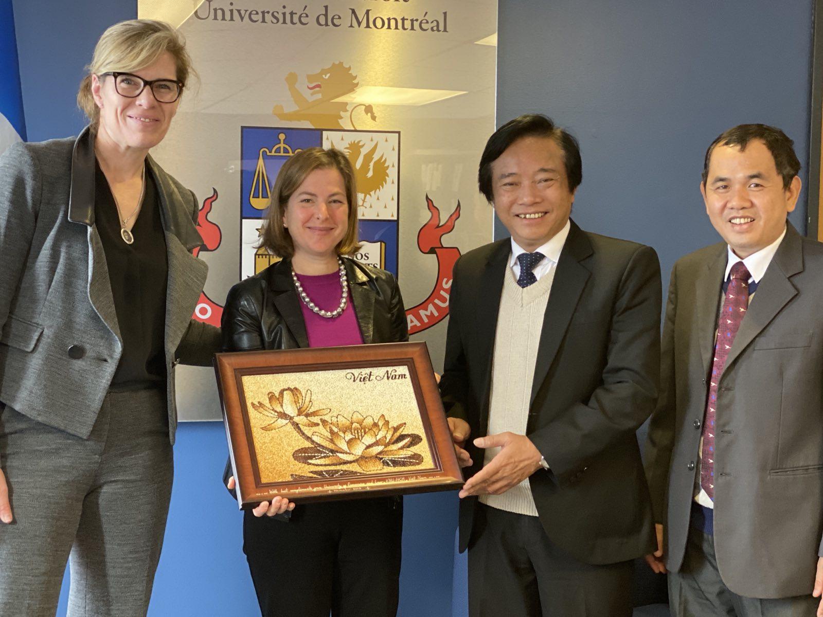 Trường Đại học Kinh tế - Luật làm việc với các trường đại học của Canada