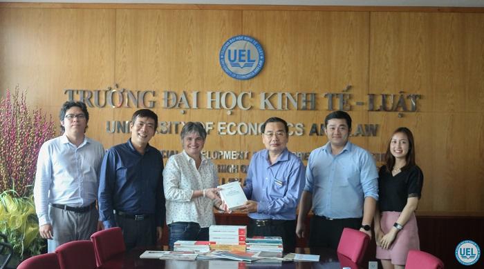 UEL làm việc với Văn phòng Uỷ ban Chữ Thập đỏ Quốc tế tại Việt Nam