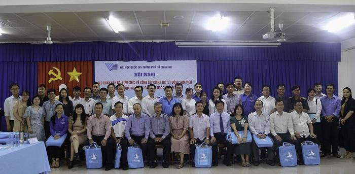 Đoàn công tác của UEL tham dự Hội nghị Công tác chính trị, tư tưởng sinh viên ĐHQG-HCM năm học 2020-2021 và làm việc với các đơn vị về CTSV