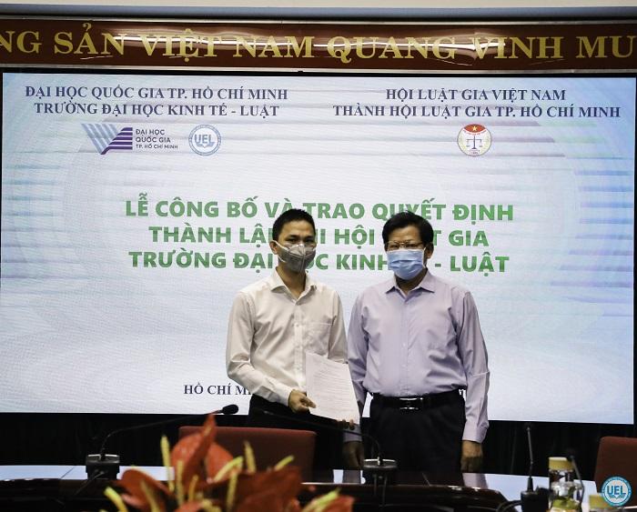 Lễ công bố và trao quyết định thành lập Chi hội Luật gia Trường Đại học Kinh tế - Luật