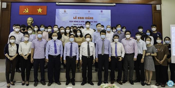 Lễ khai giảng Văn bằng 2 Vừa làm Vừa học ngành Luật, Luật Kinh tế - đợt 3 năm 2021