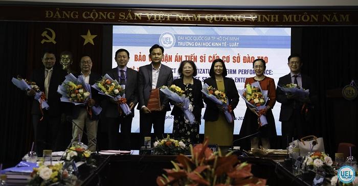 NCS Nguyễn Văn Tân bảo vệ thành công luận án tiến sĩ cấp cơ sở đào tạo ngành Tài chính - Ngân hàng