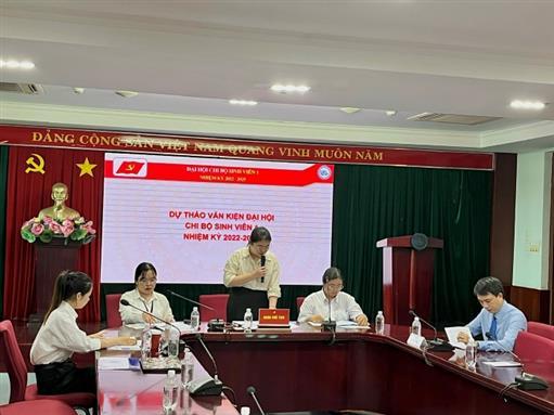 100% chi bộ trực thuộc Trường Đại học Kinh tế - Luật tổ chức thành công Đại hội nhiệm kỳ 2022-2025