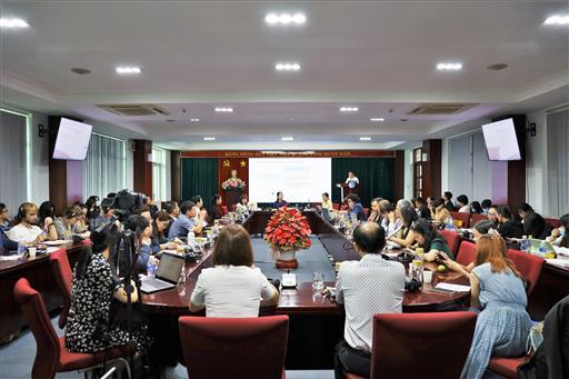 Hội thảo Áp dụng lẽ công bằng trong hoạt động xét xử tại tòa án Việt Nam và kinh nghiệm tại một số quốc gia