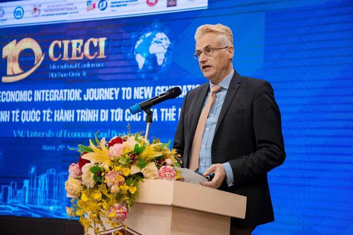 UEL đồng tổ chức thành công hội thảo quốc tế CIECI 2022