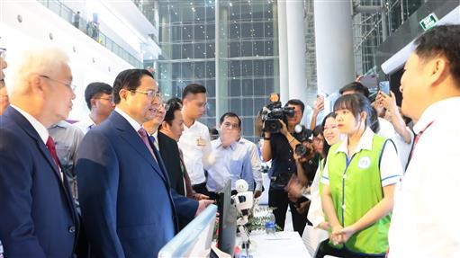 Trường Đại học Kinh tế - Luật tham dự TECHFEST VIETNAM 2022 với các giải pháp ứng dụng trí tuệ nhân tạo.