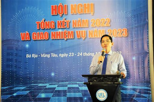 Trường Đại học Kinh tế - Luật bổ nhiệm 6 viên chức quản lý