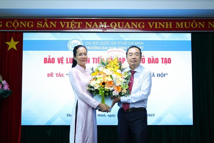 NCS Phạm Yến Nhi bảo vệ thành công luận án tiến sĩ ngành Luật Kinh tế