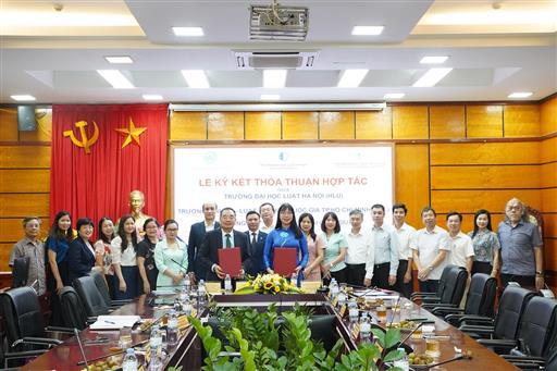 Trường Đại học Kinh tế - Luật và Trường Đại học Luật Hà Nội ký kết hợp tác