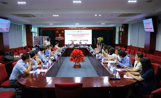 Đánh giá ngoài chương trình đào tạo Kinh tế học (UEL) theo bộ tiêu chuẩn AUN-QA