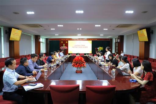 Lãnh đạo UEL gặp mặt nhân sự tuyển dụng mới (đợt 2, 2023)