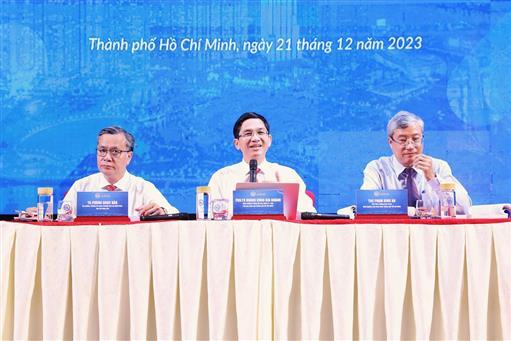 Hội thảo bàn về giải pháp phát triển TP.HCM theo tinh thần Nghị quyết 31 và Nghị quyết 98