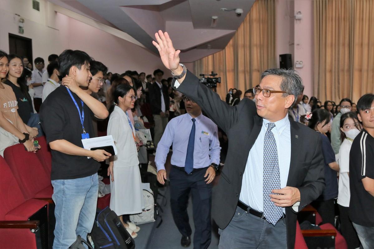 UEL và IDG Việt Nam ký kết hợp tác, nâng cao chất lượng đào tạo và khoa học công nghệ