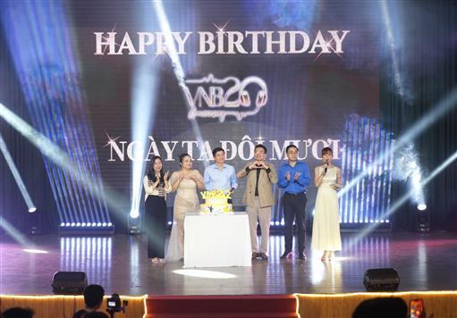 Kỷ niệm 20 năm thành lập CLB Xung kích Trường Đại học Kinh tế - Luật