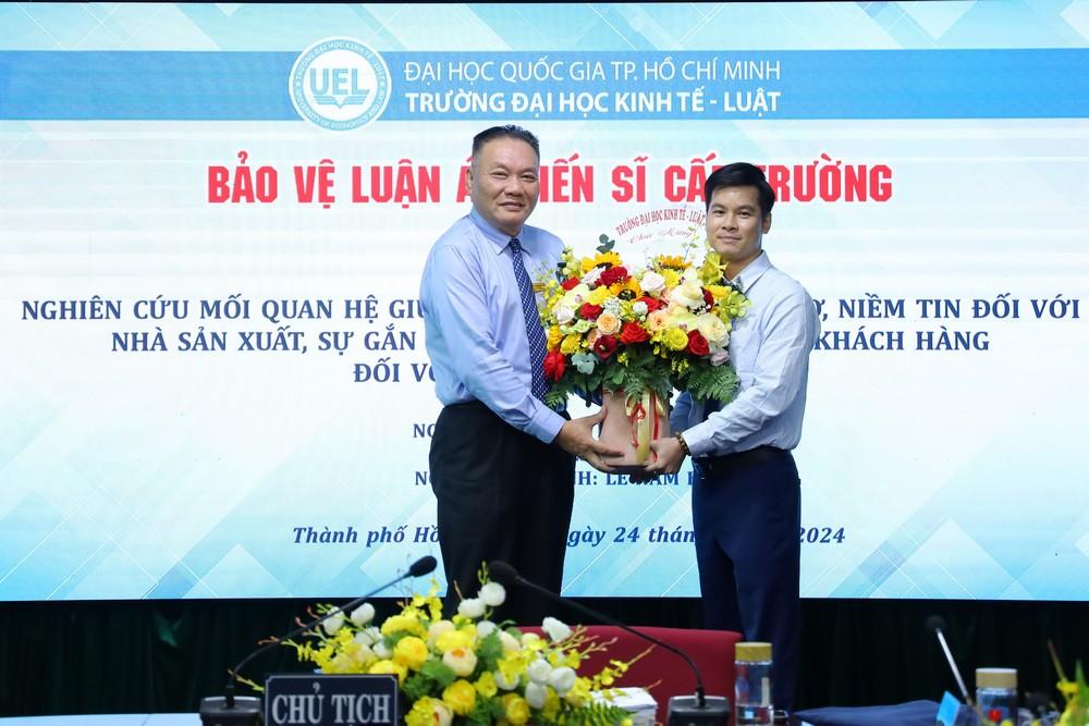 NCS Lê Nam Hải bảo vệ thành công luận án tiến sĩ ngành Quản trị kinh doanh