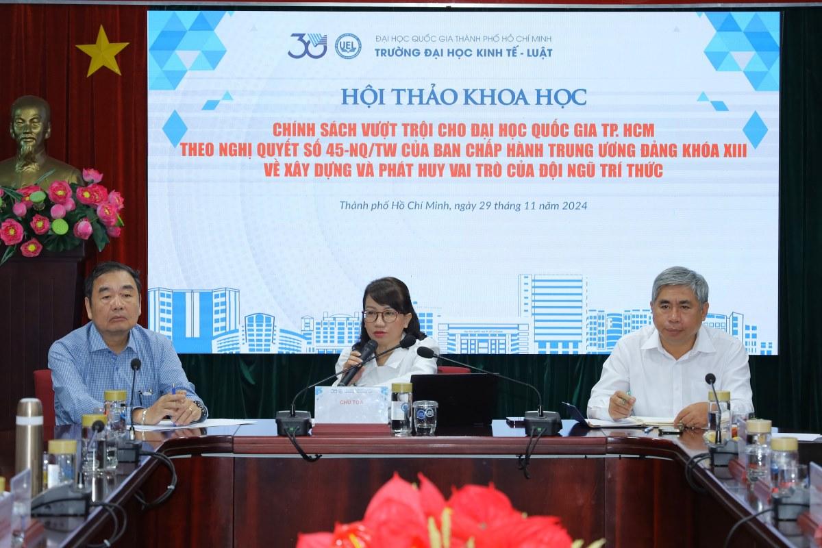 Cần có chính sách vượt trội, đột phá về tiền lương cho ĐHQG-HCM