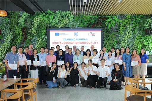 14 trường đại học tham gia tập huấn tại UEL trong dự án DIVE