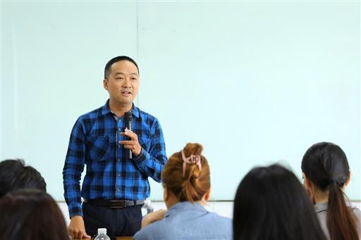 Nhiều quy định về khen thưởng, kỷ luật cần được quan tâm, nắm vững